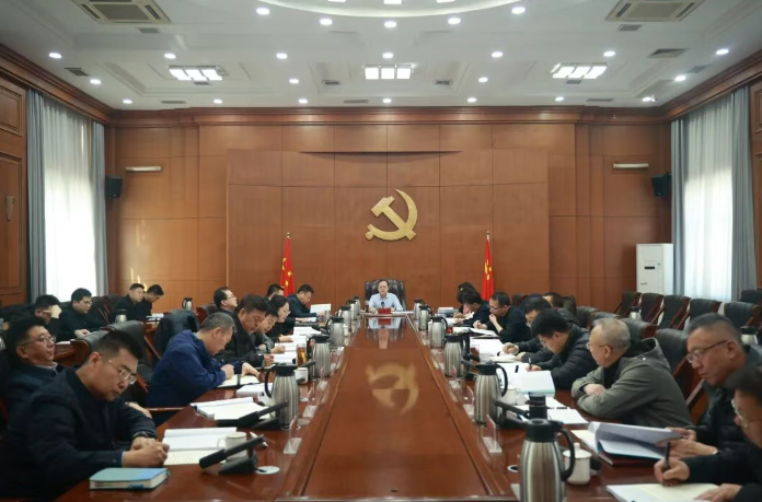 平城区委理论学习中心组举行集体学习